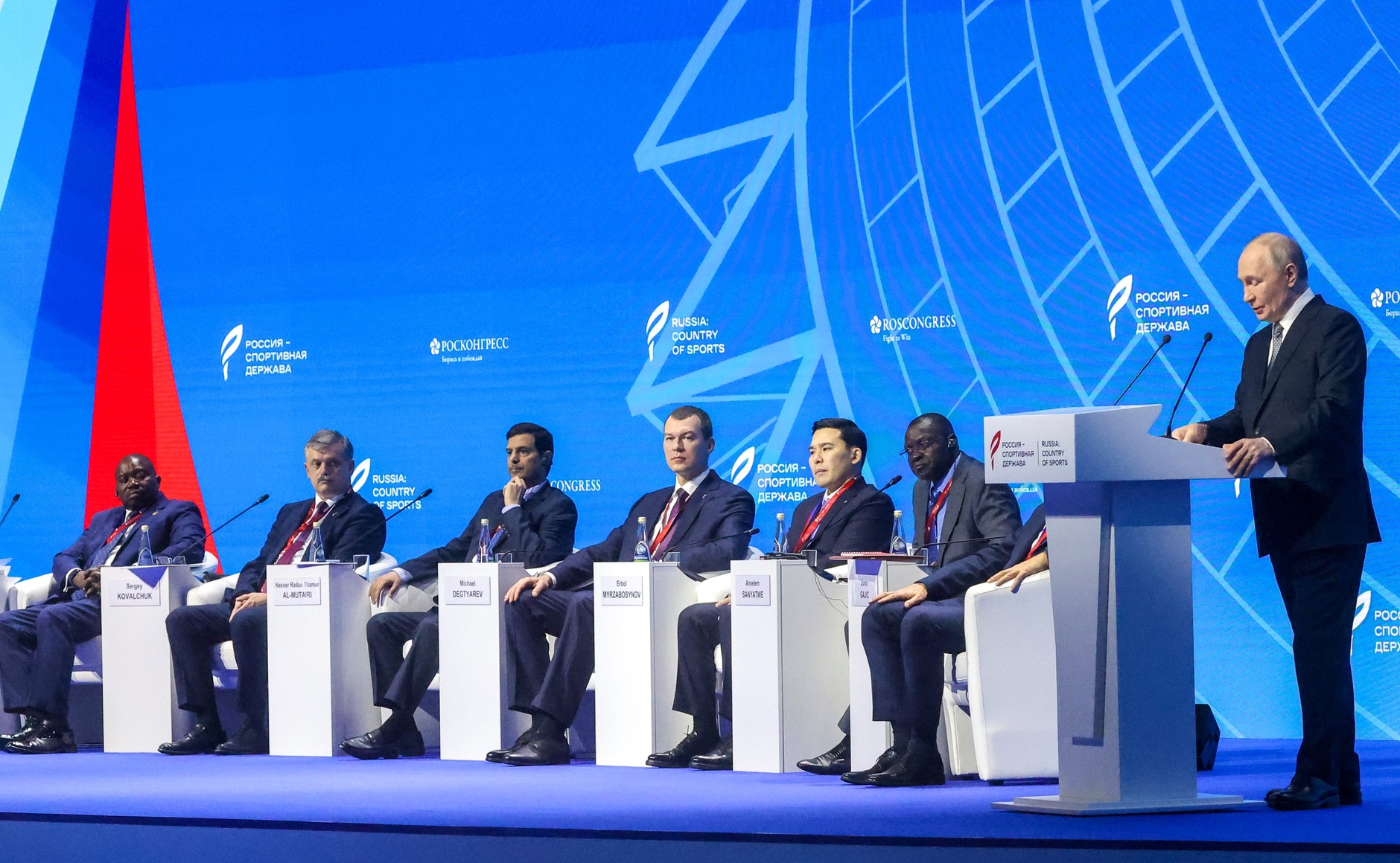 مشاركة الامين العام لحوار التعاون الآسيوي السفير ناصر المطيري بالمنتدى الرياضي الدولي الثالث عشر الذي عقد في مدينة سمارا بالاتحاد الروسي