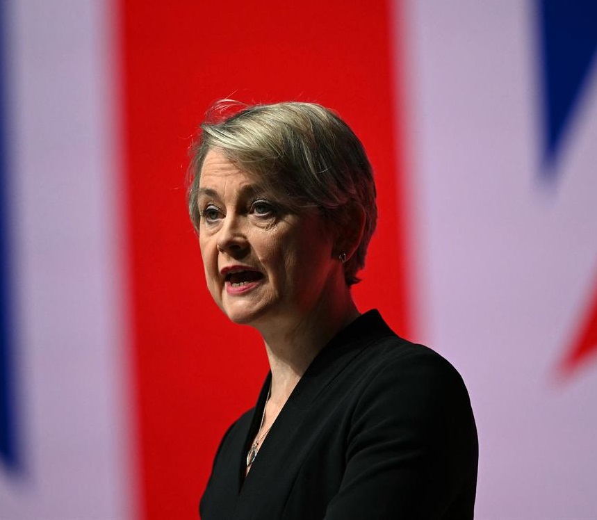 وزيرة الخارجية البريطانية إيفيت كوبر