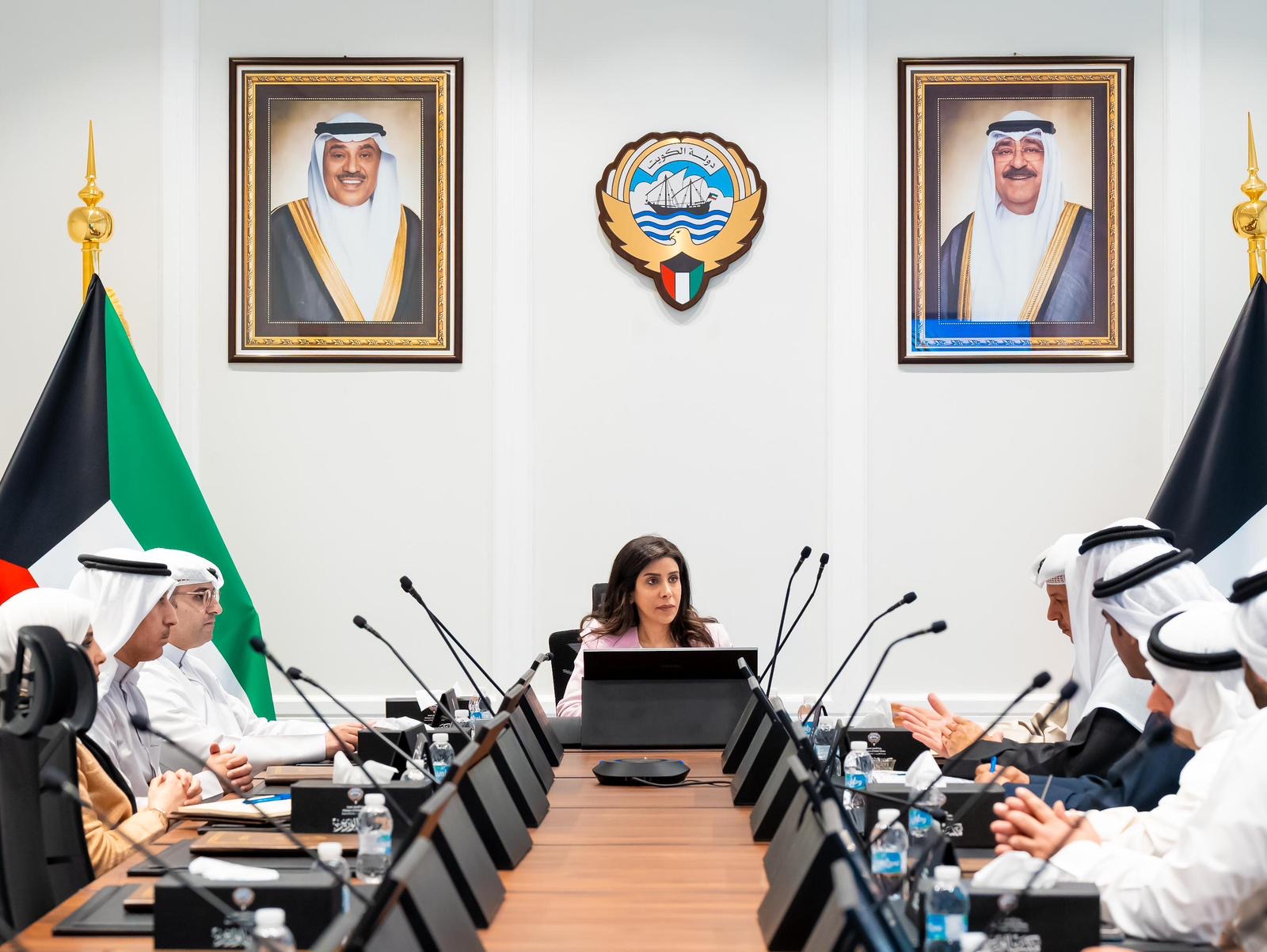 Al-Machaan présidant  la réunion du Comité chargé de suivre la mise en œuvre des grands projets de développement