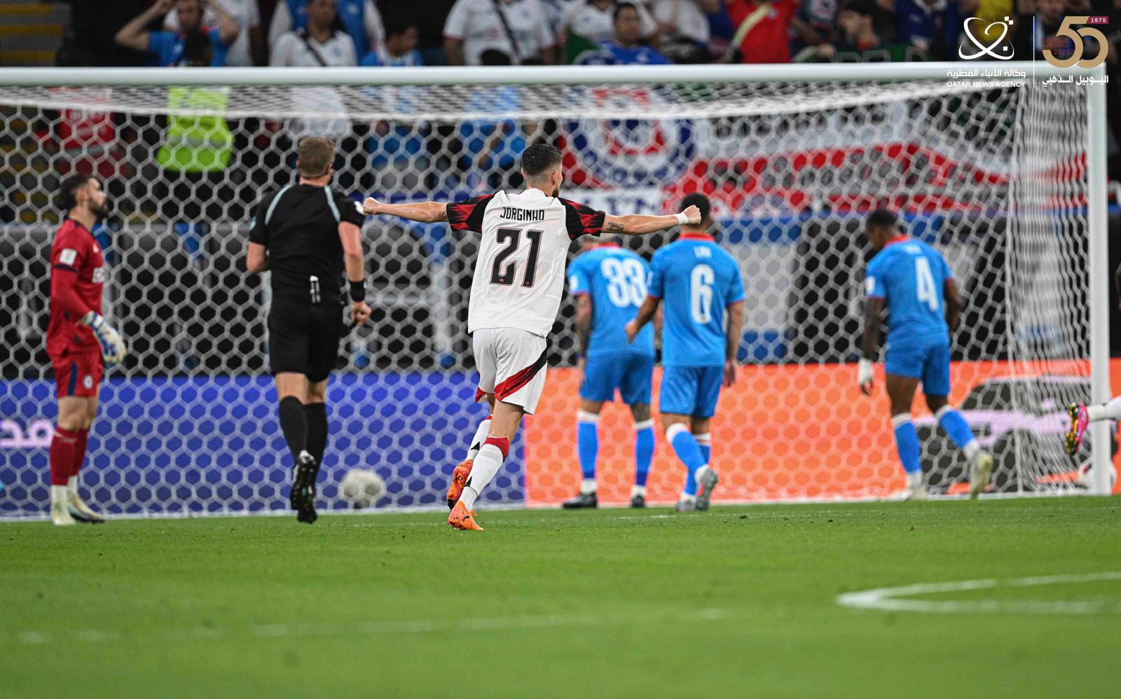 (فلامنغو) البرازيلي يتوج بكأس (ديربي الأمريكيتين) ضمن بطولة كأس القارات للأندية بالدوحة                                                                                                                                                                   