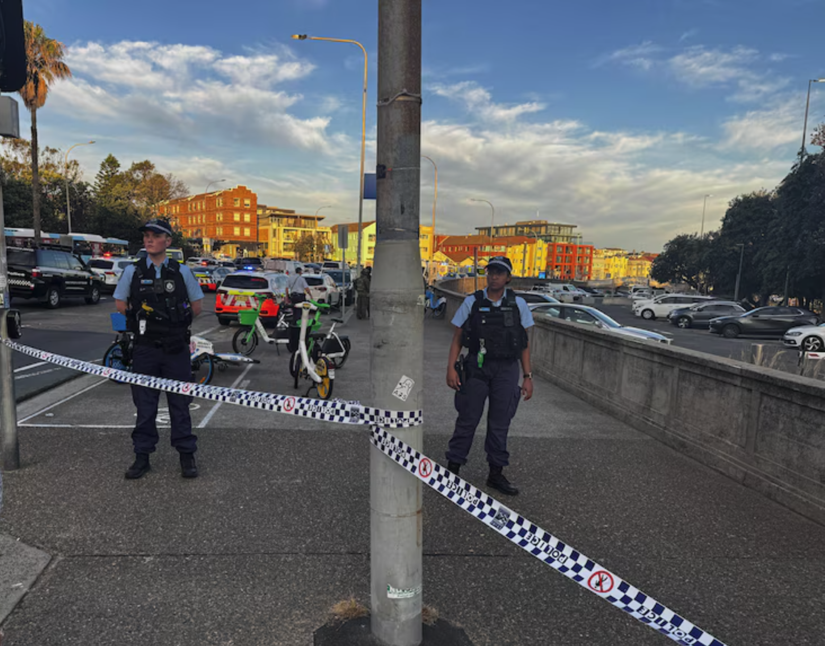 At least 10 dead and 2 arrested after mass shooting in Australia