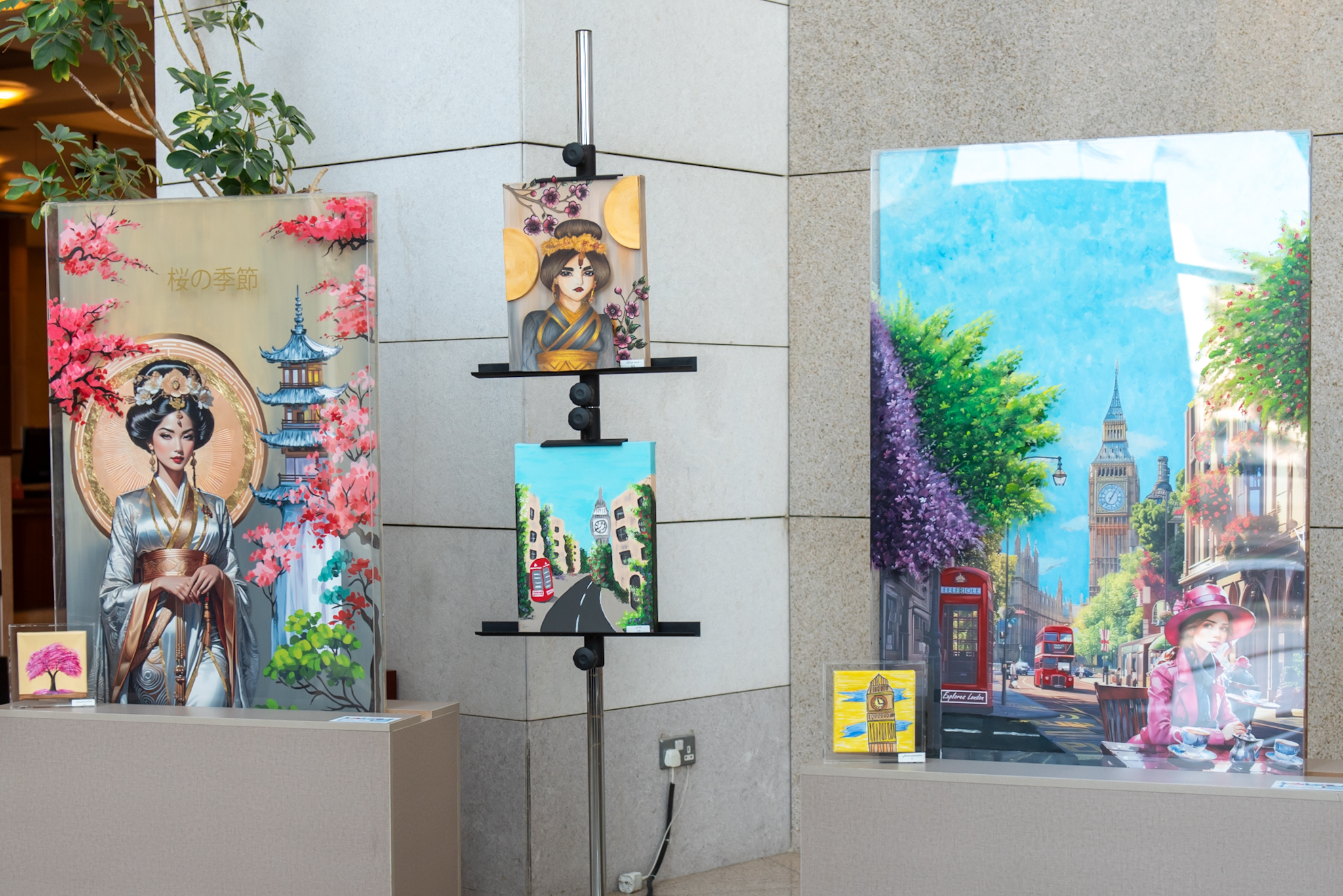 L'exposition en marge du forum "Connaissance sans frontières"