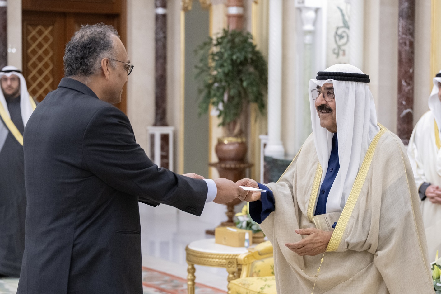 سمو أمير البلاد يتسلم أوراق اعتماد سفير مملكة هولندا