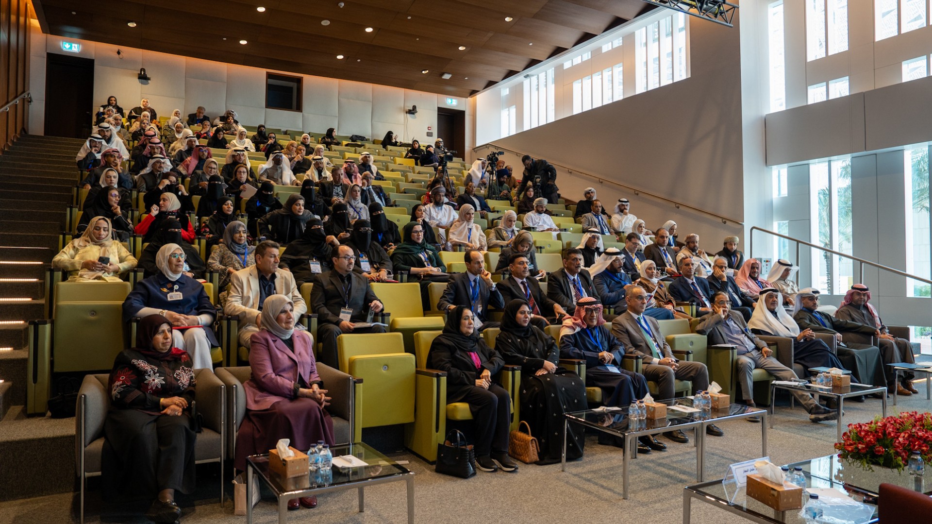 حضور المؤتمر