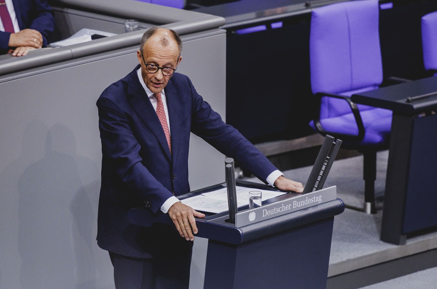 المستشار الألماني فريدريش ميرتس اليوم في البرلمان