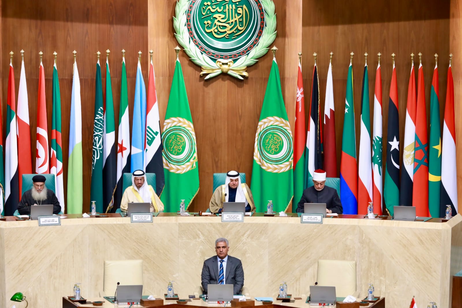 Assistant Secretary General and Head of International Political Affairs Sector of the Arab League, Ambassador Dr. Khaled Manzalawi and Secretary General of KSGAAL Dr. Abdullah Al-Washmi