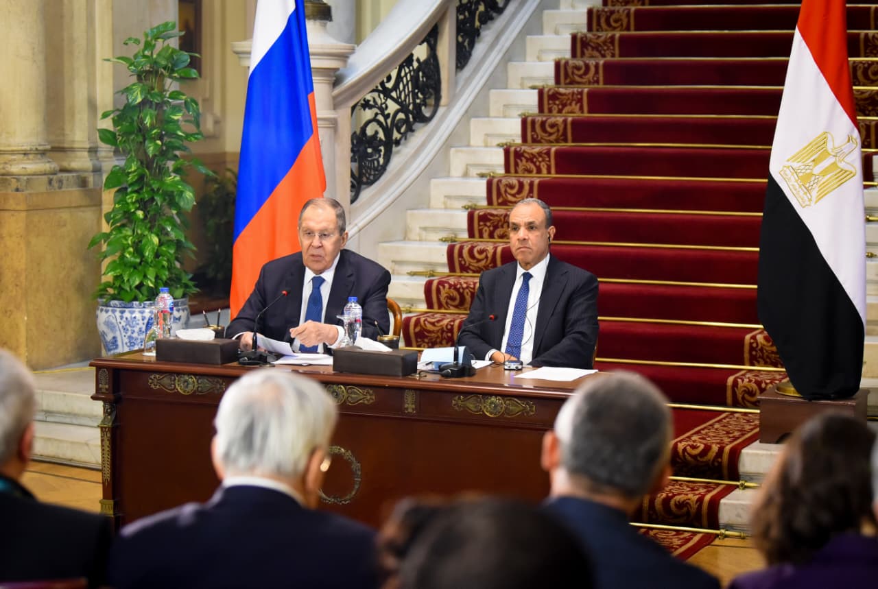 Egyptian Foreign and Immigration Minister Dr. Badr Abdel Aatty and  Russian Foreign Minister Sergey Lavrov at a news conference