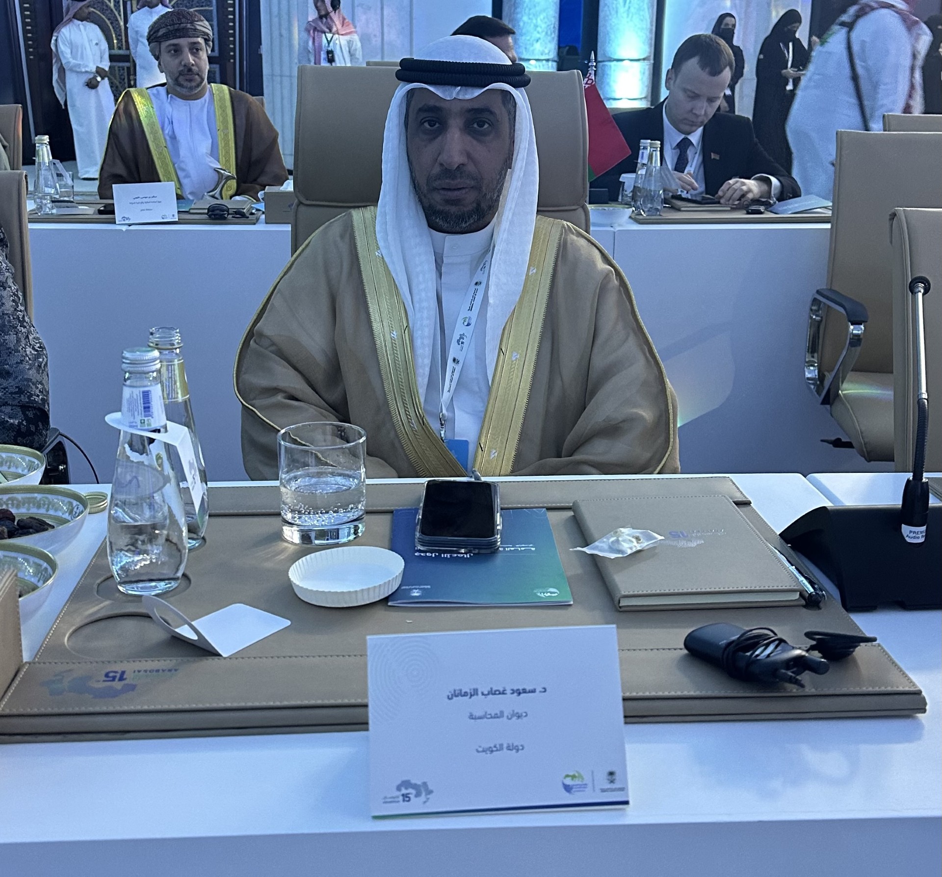 الوكيل المساعد لقطاع الشؤون المالية والإدارية والقانونية والرقابة المسبقة بالإنابة الدكتور سعود الزمانان