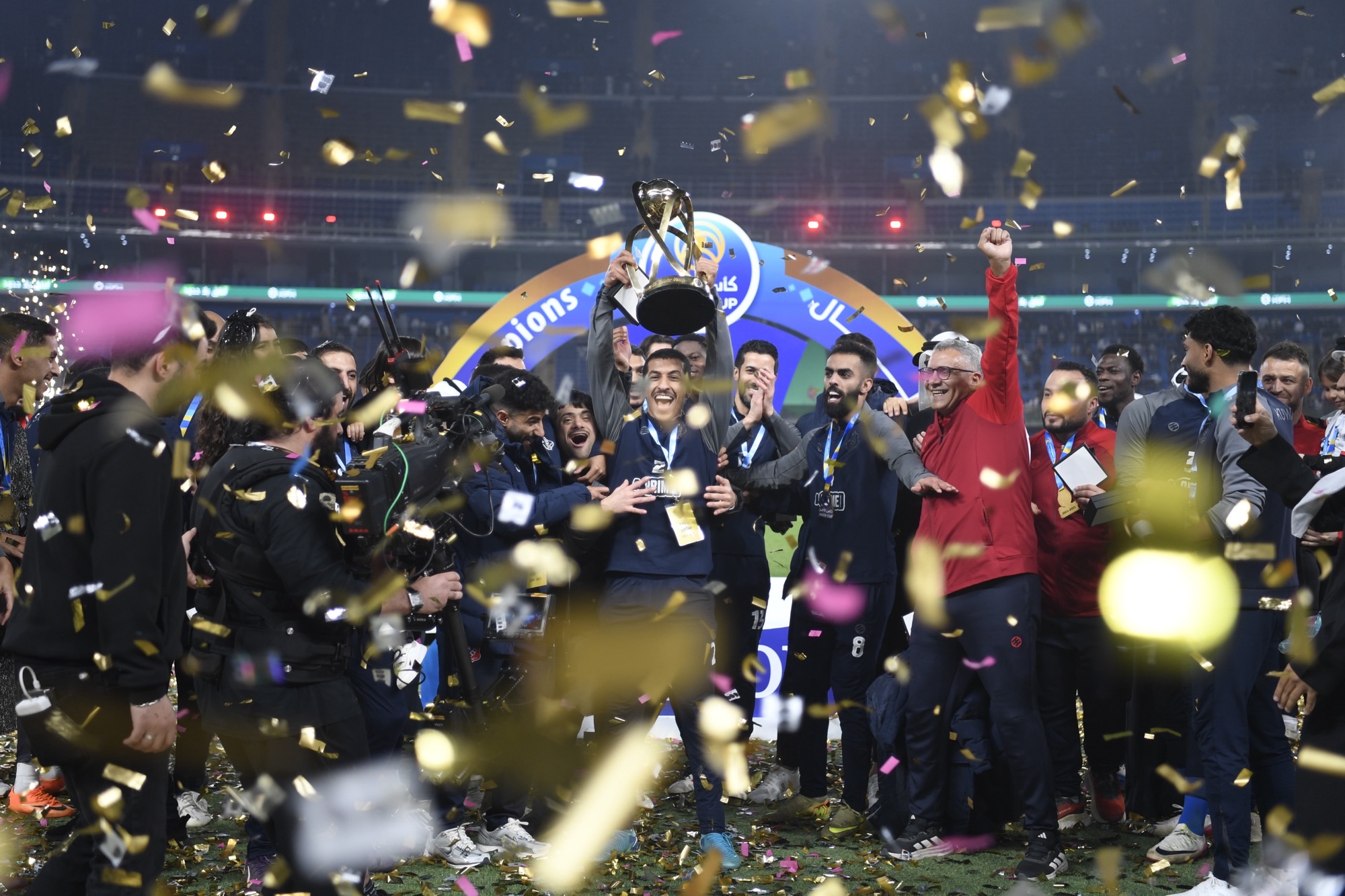 نادي الكويت يحقق لقب كأس سمو الأمير لكرة القدم للمرة الـ17 بفوزه على العربي (2-0) في نهائي (2024 - 2025)