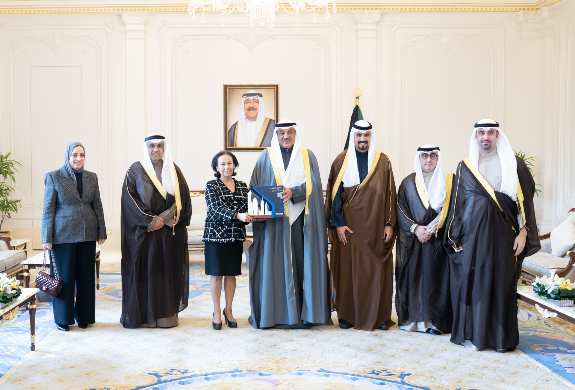 Kuwait Crown Prince receives KDIPA's 10th annual report for '24-'25