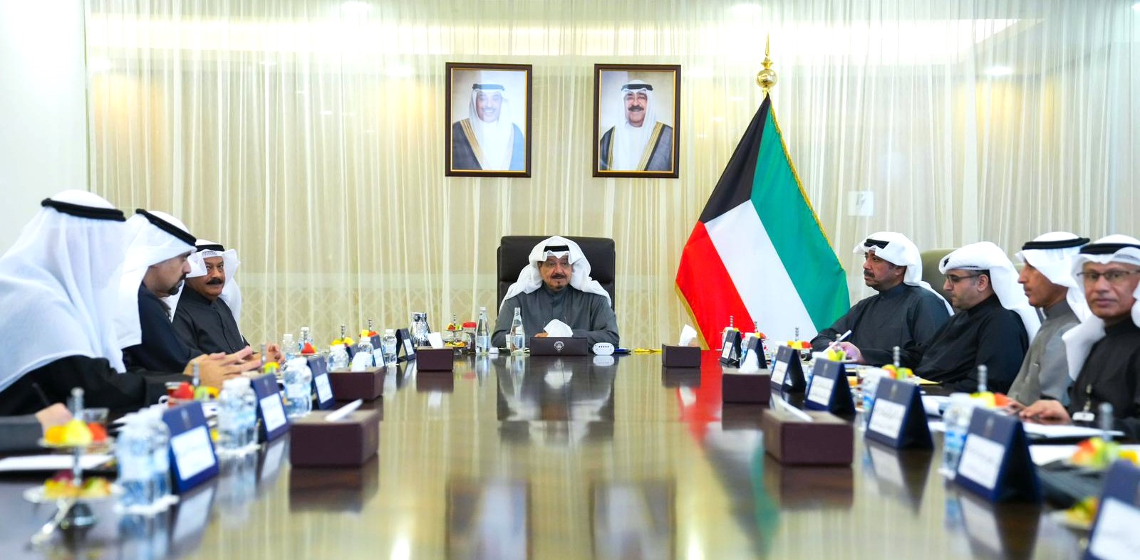 Son Altesse Cheikh Ahmed Abdallah Al-Ahmad Al-Sabah, le Premier ministre, présidant la 40e réunion du Comité ministériel chargé du suivi de la mise en œuvre des grands projets de développement.