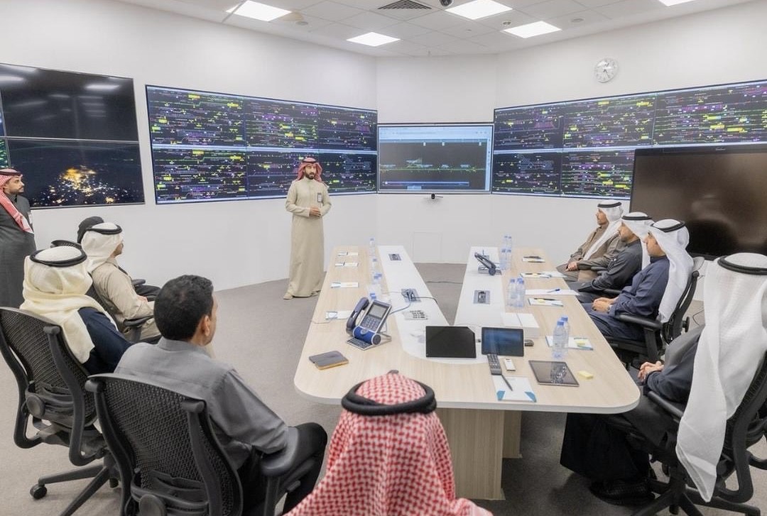 وفد الإطفاء العام يطلع على أفضل التجارب في سلامة مشاريع السكك الحديدية بالسعودية