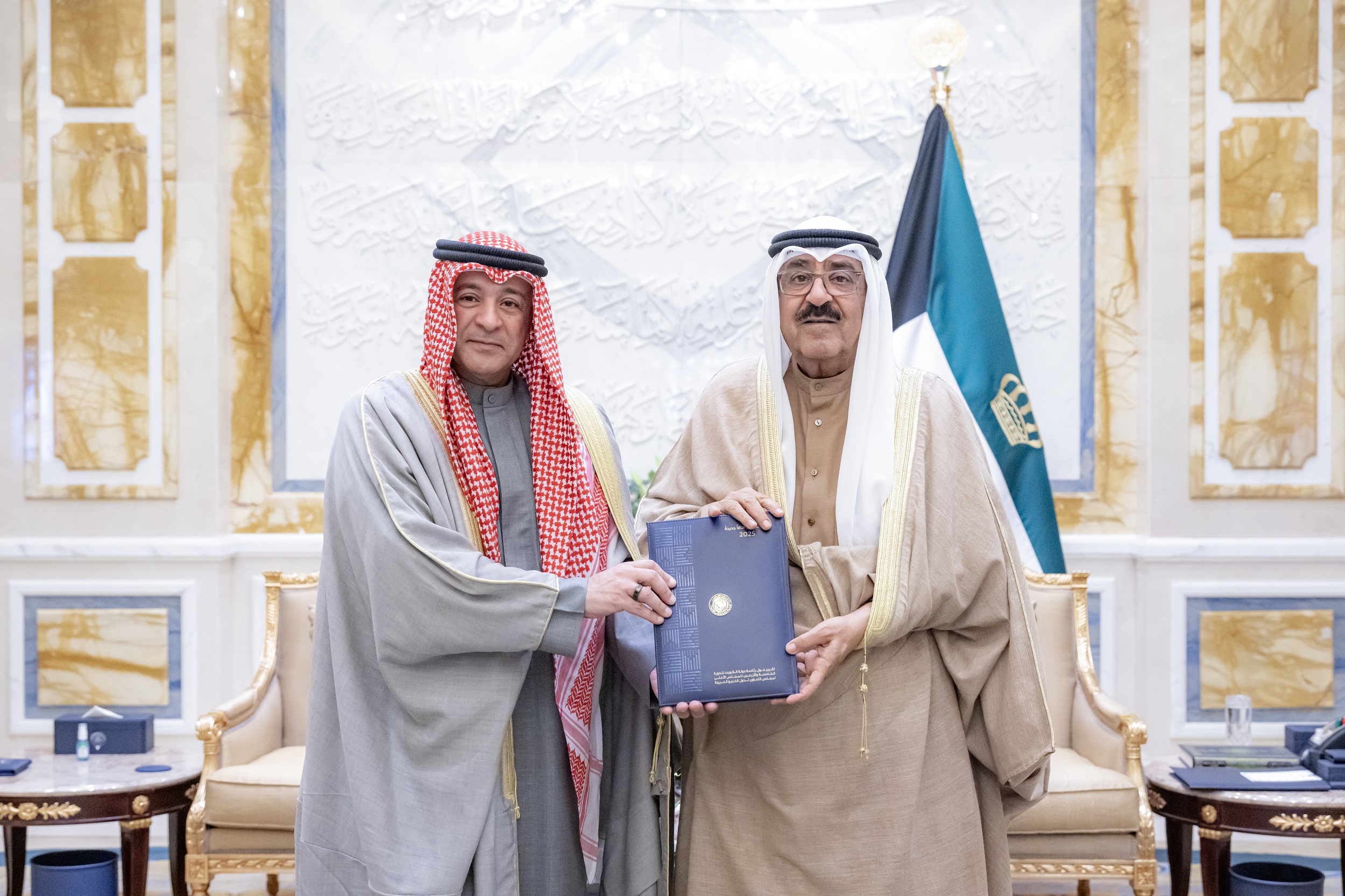 سمو أمير البلاد الشيخ مشعل الأحمد الجابر الصباح يستقبل الأمين العام لمجلس التعاون الخليجي جاسم البديوي