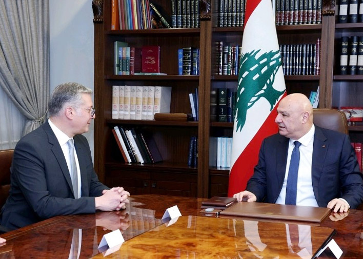 الرئيس اللبناني جوزاف عون  خلال استقباله وزير البترول والثروة المعدنية المصري كريم بدوي.