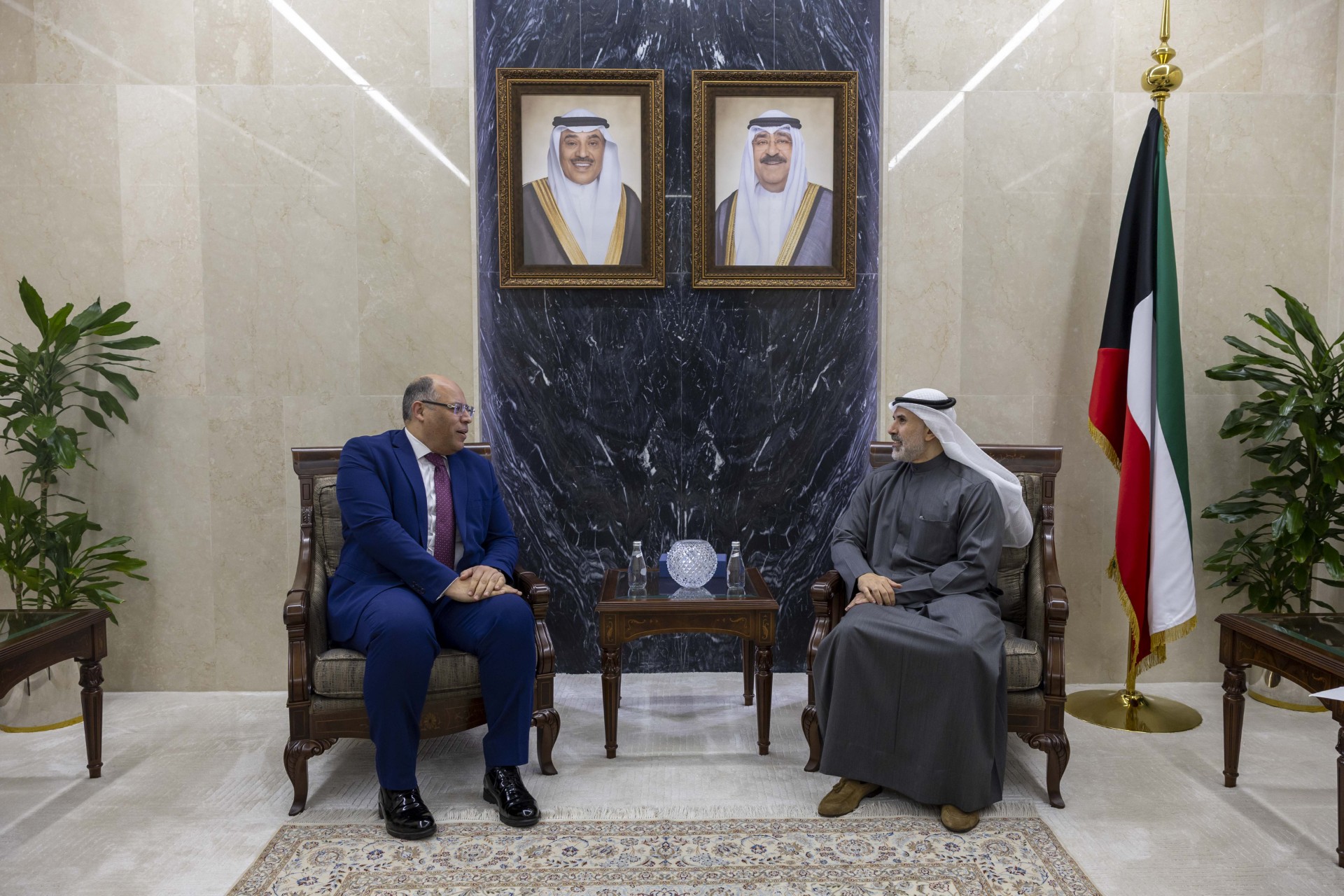 نائب وزير الخارجية السفير الشيخ جراح جابر الأحمد الصباح يستقبل سفير جمهورية مصر العربية لدى دولة الكويت محمد جابر أبو الوفا