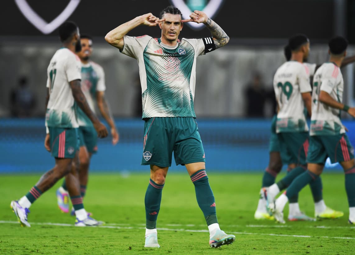 لاعبو الأهلي خلال الاحتفال بأحد الأهداف