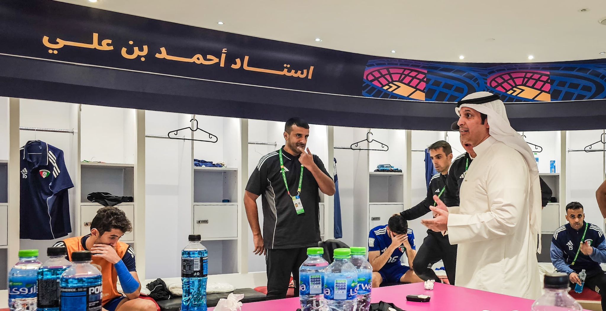 Kuwait's Minister of Information, Culture, Minister of State for Youth Affairs Abdulrahman Almutairi met with the national football team