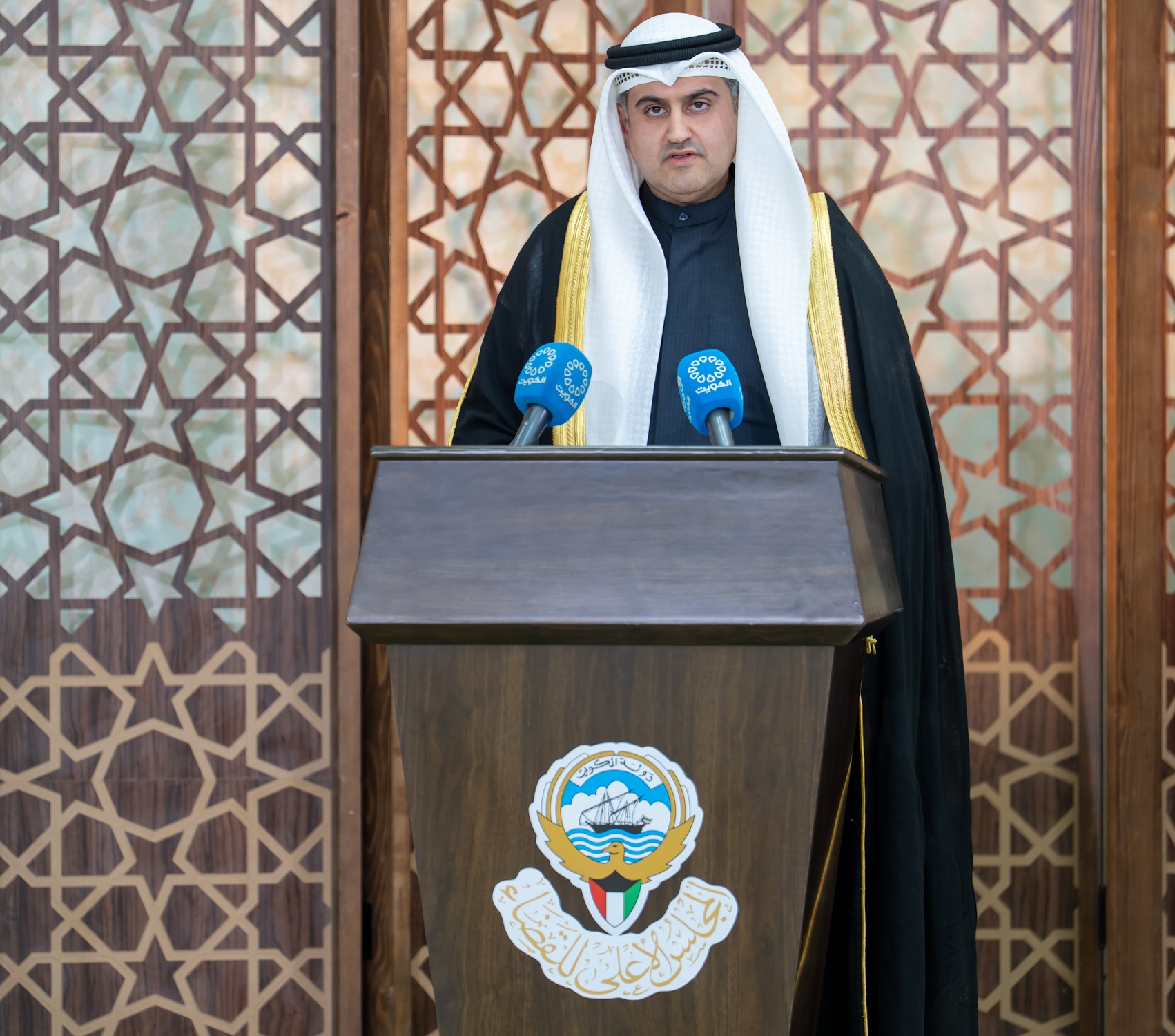 وزير العدل ناصر السميط يلقي كلمة خلال اجتماع هيئة الرؤية الشرعية 