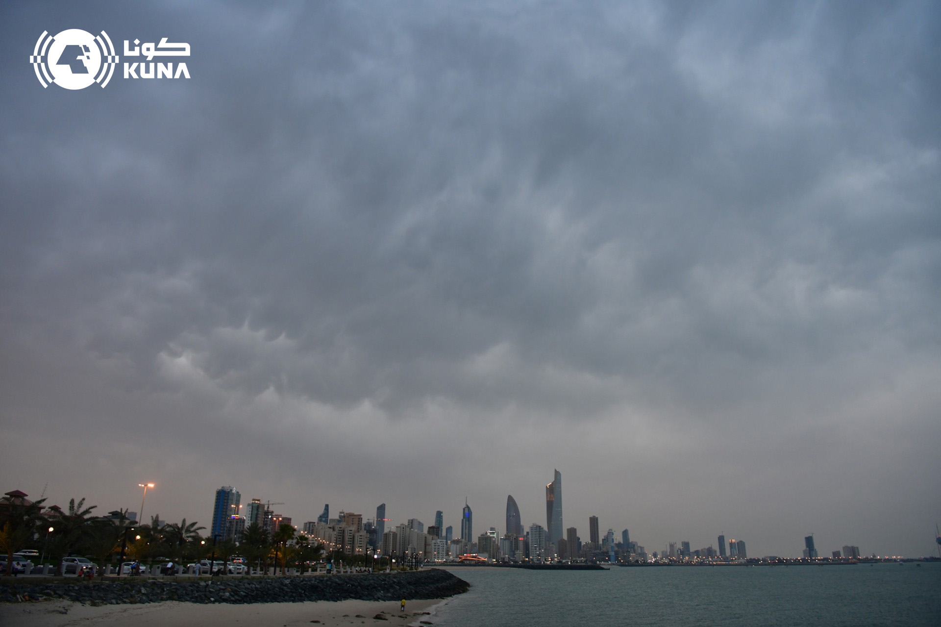 (الأرصاد الجوية): غيوم رعدية غرب وشمال البلاد قد تؤدي لانخفاض الرؤية الأفقية بسبب الغبار العالق                                                                                                                                                           