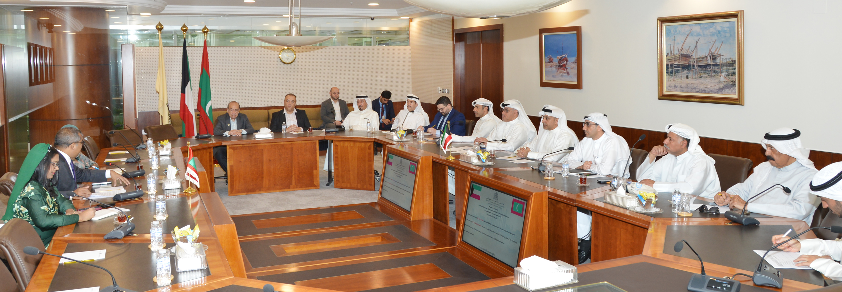 A glimpse of the meeting with the delegation of the Republic of Maldives at the Kuwait Chamber of Commerce and Industry