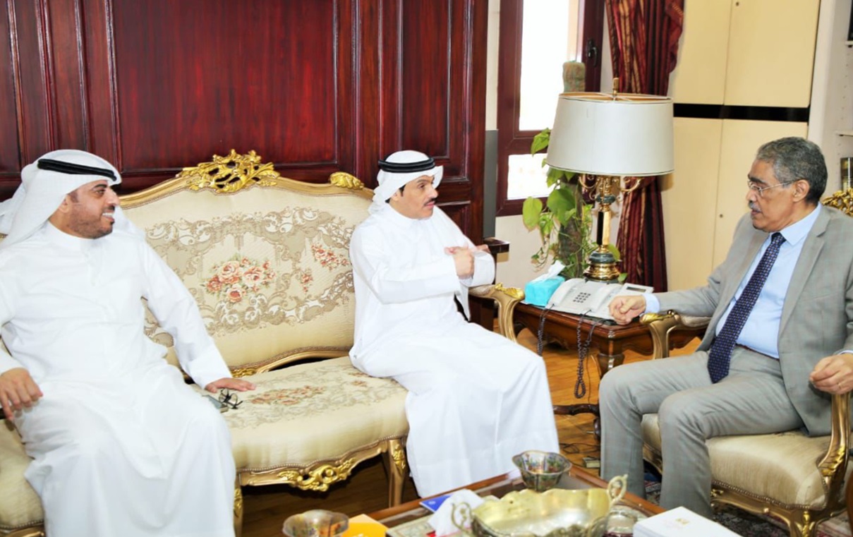 مسؤول إعلامي كويتي يبحث مع رئيس (الاستعلامات المصرية)التعاون الإعلامي المشترك                                                                                                                                                                             