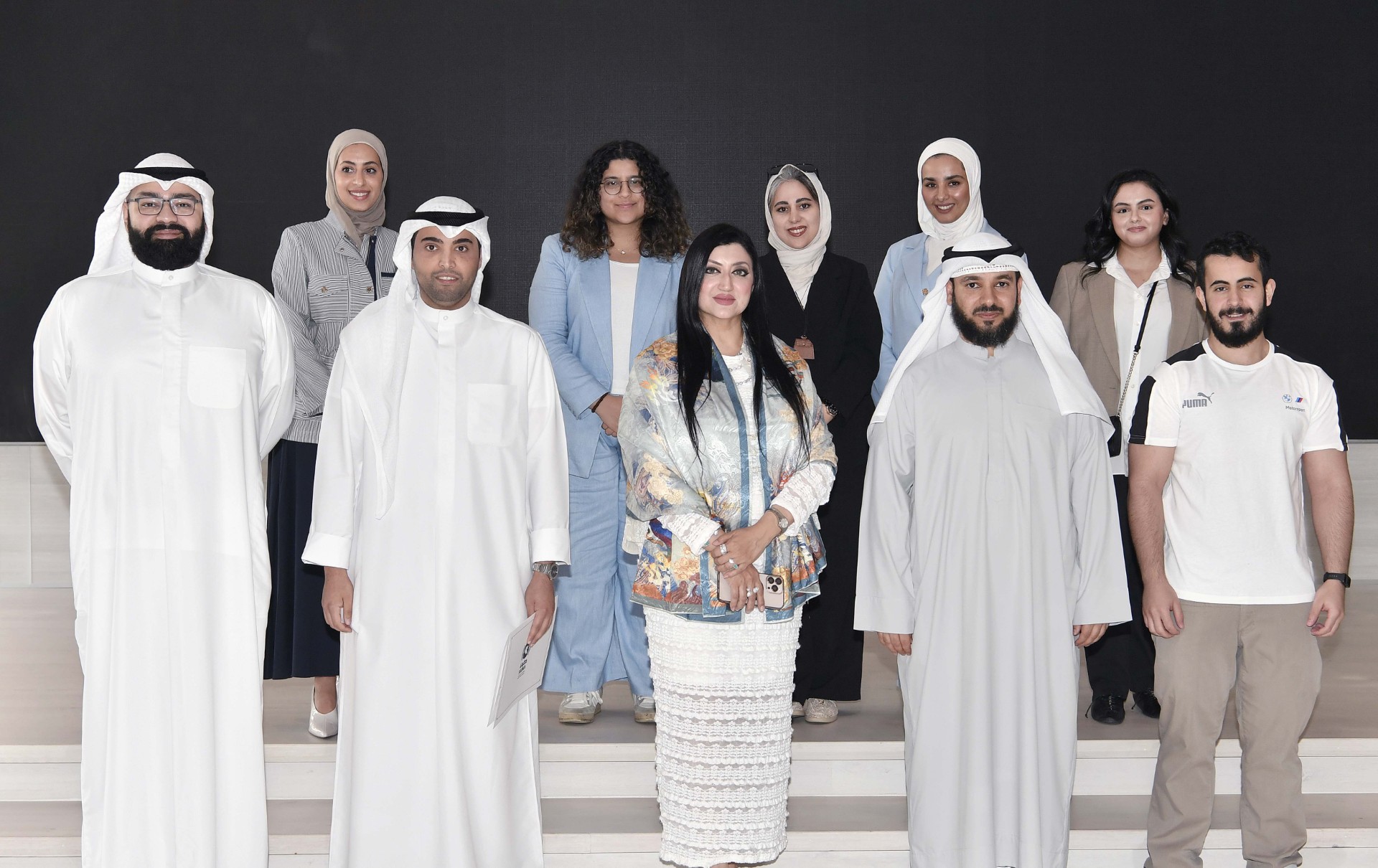 المشاركون في البرنامج التدريبي (استخدام الذكاء الاصطناعي في مواقع التواصل الاجتماعي)