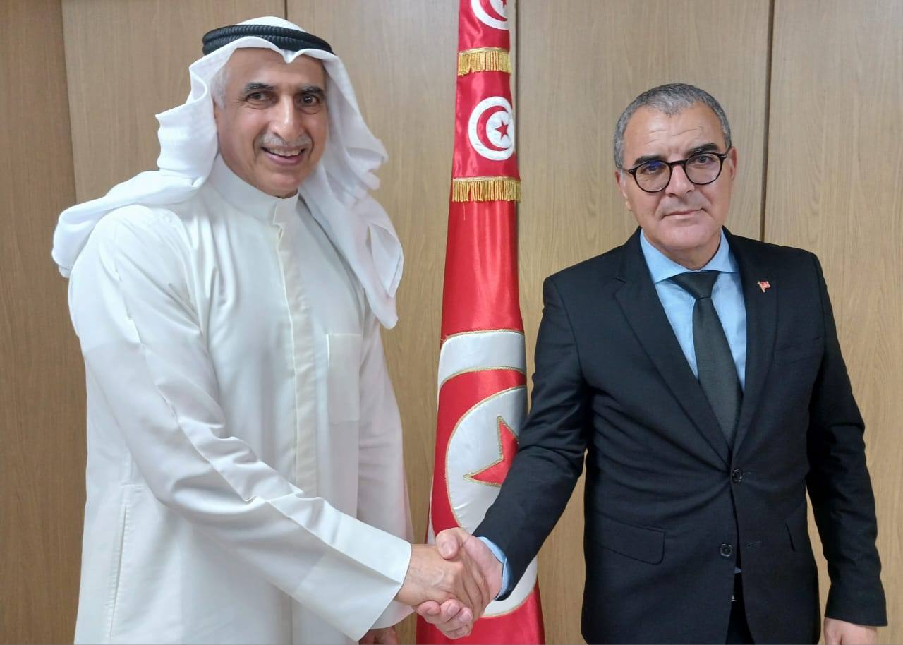وزير الإقتصاد والتخطيط التونسي سمير عبد الحفيظ مع المدير العام رئيس مجلس إدارة الصندوق العربي للانماء الإقتصادى والاجتماعى بدر السعد