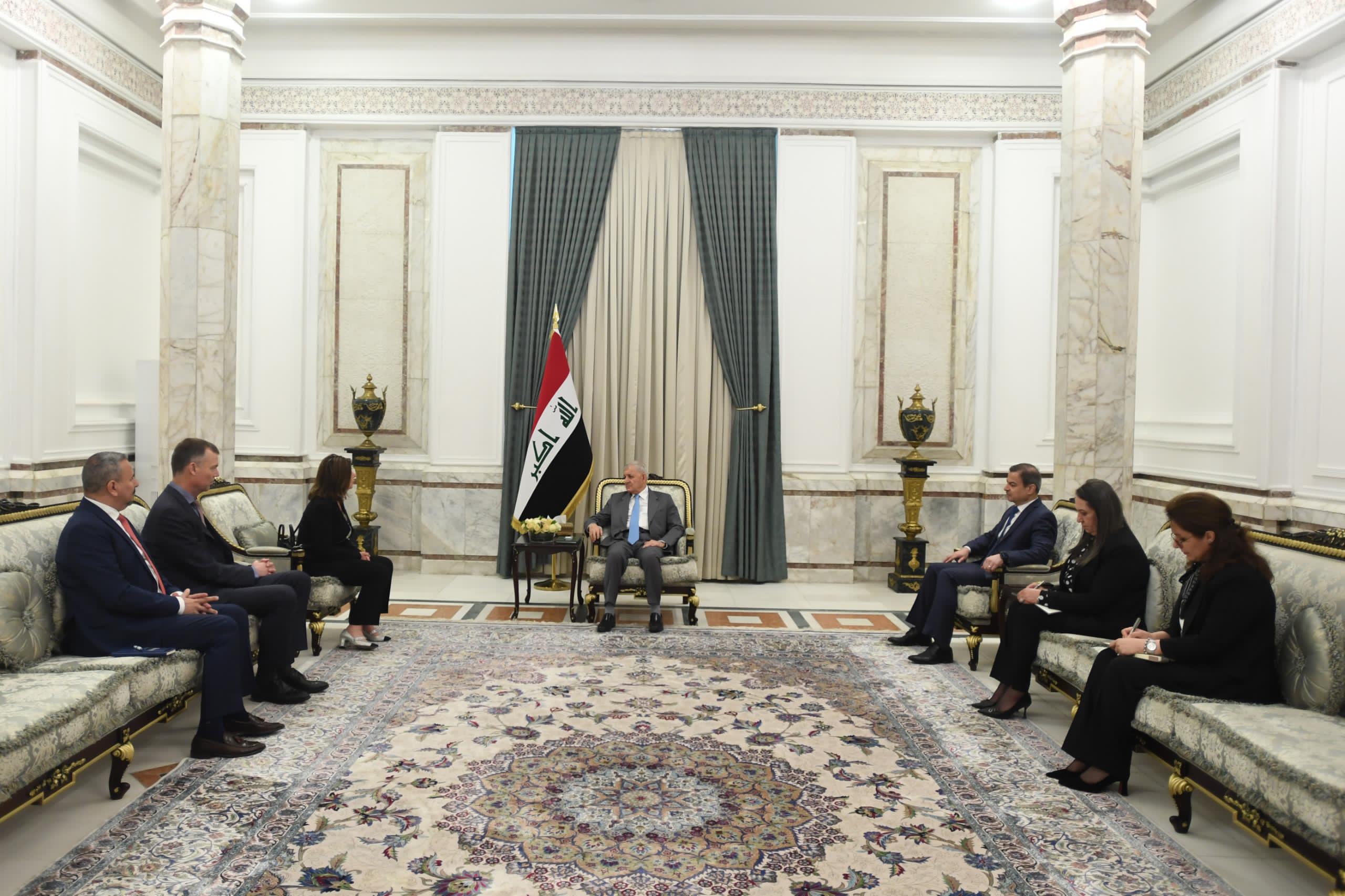 Iraqi President Abdul Latif Rashid with International Committee on Missing Persons (ICMP) Director General Kathryne Bomberger