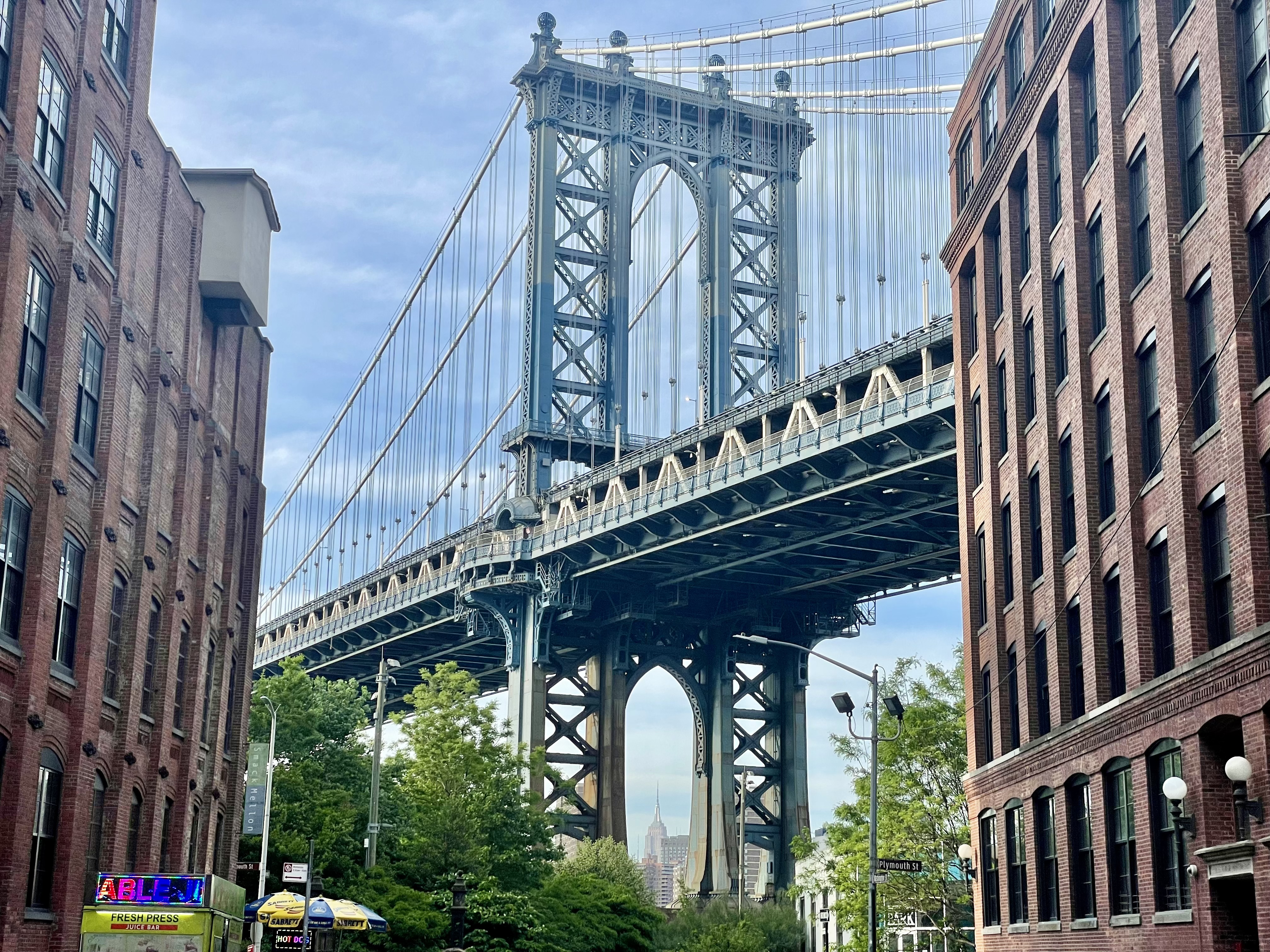 A view of the Brooklyn Bridge from the heart of Brooklyn 
