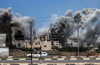 استشهاد 19 فلسطينيا في قصف للاحتلال على (خانيونس)                                                                                                                                                                                                         