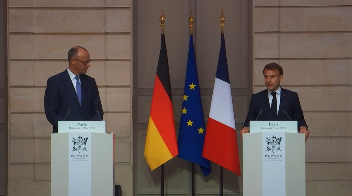 French President Emmanuel Macron with German Chancellor Friedrich Merz