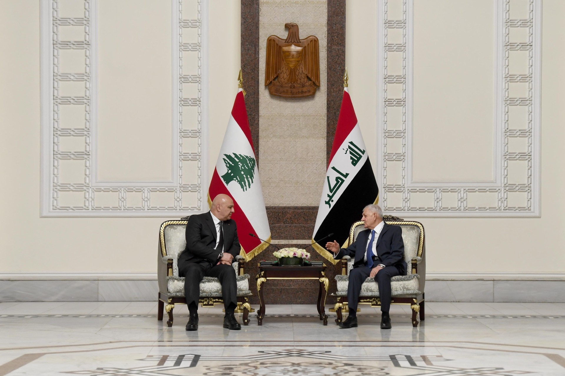 الرئيس العراقي يستقبل نظيره اللبناني في بغداد
