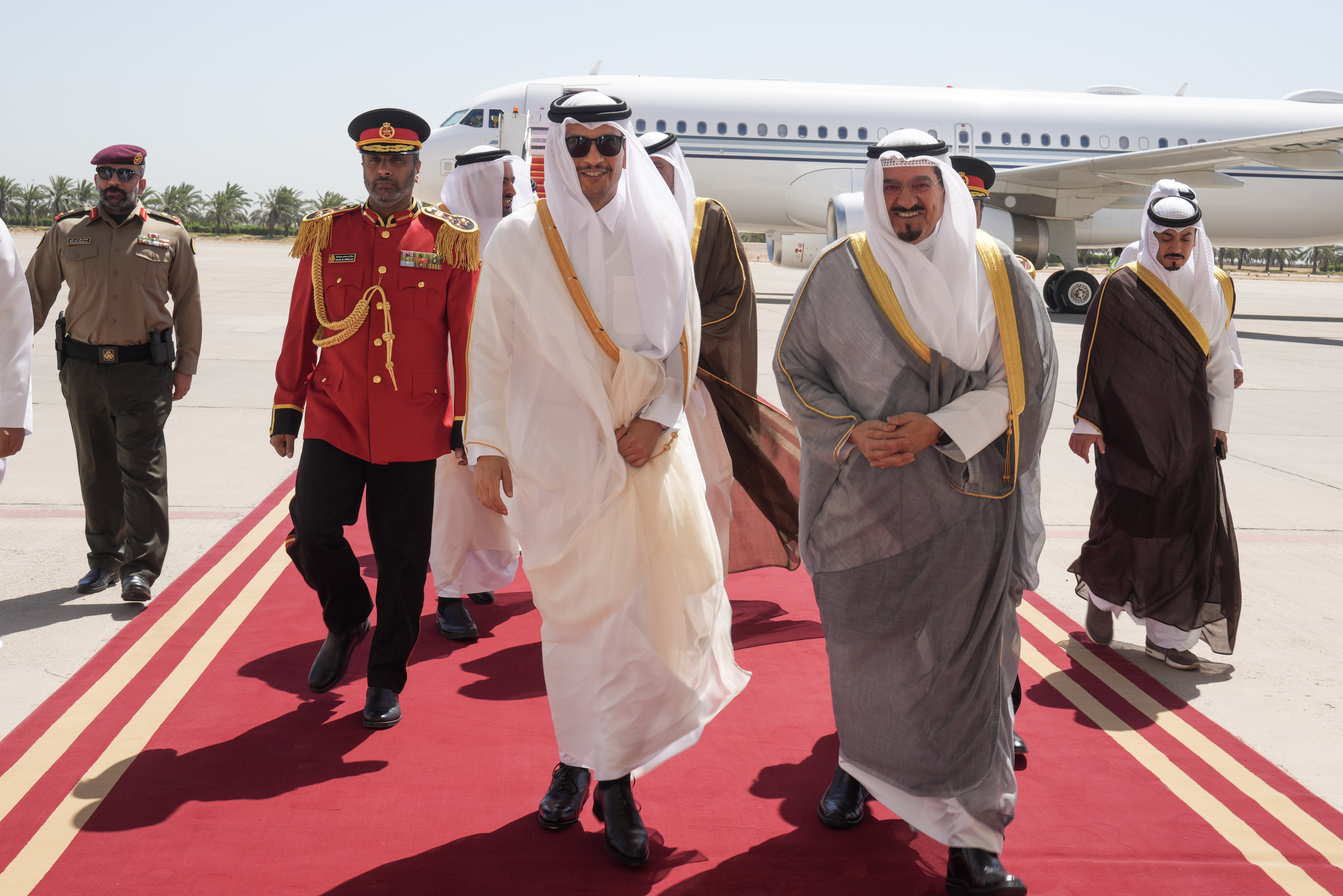 Kuwait PM receives Qatari PM at Kuwait International Airport