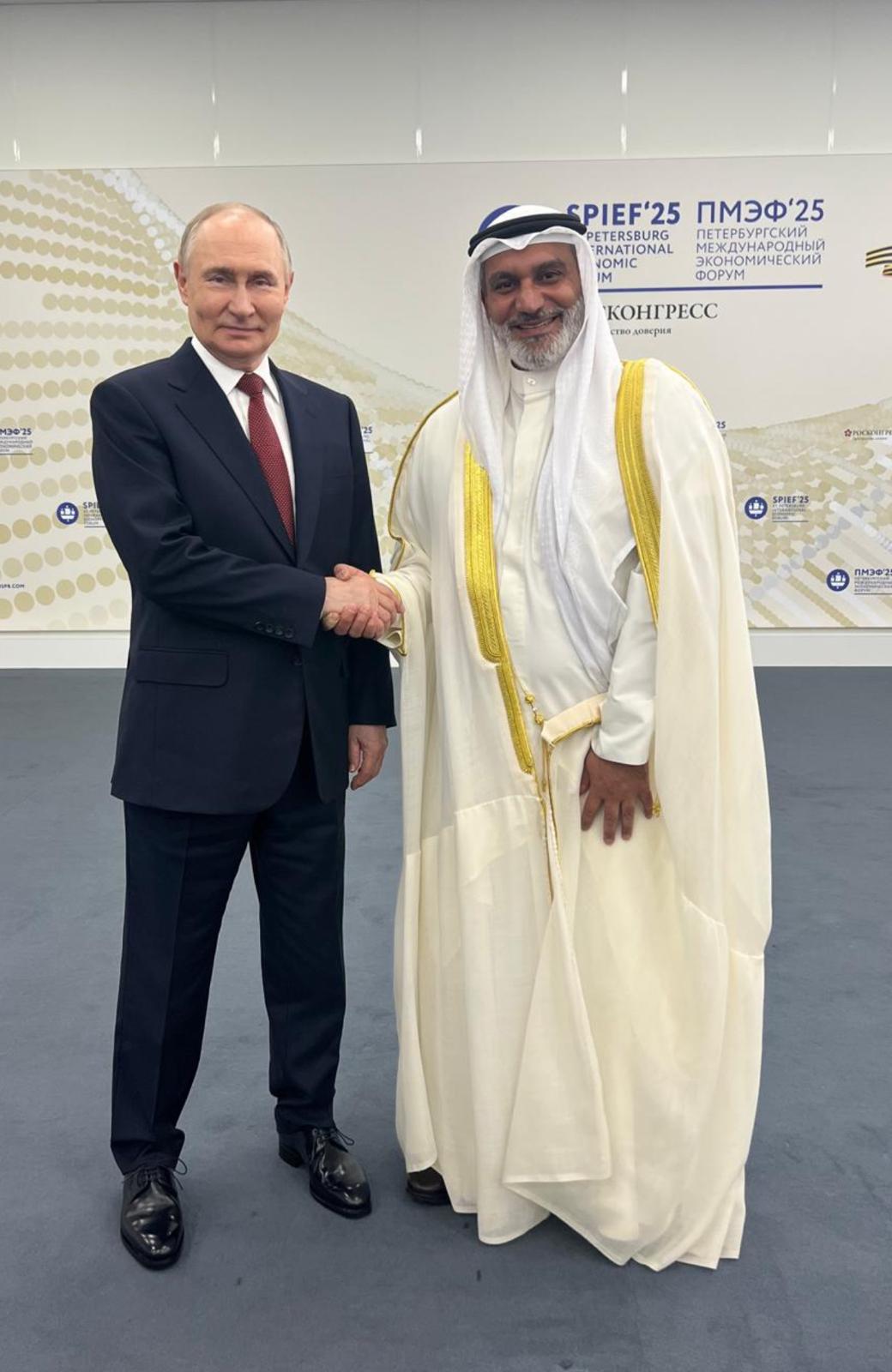 الرئيس الروسي فلاديمير بوتين مستقبلا الأمين العام لمنظمة الدول المصدرة للنفط (اوبك) هيثم الغيص