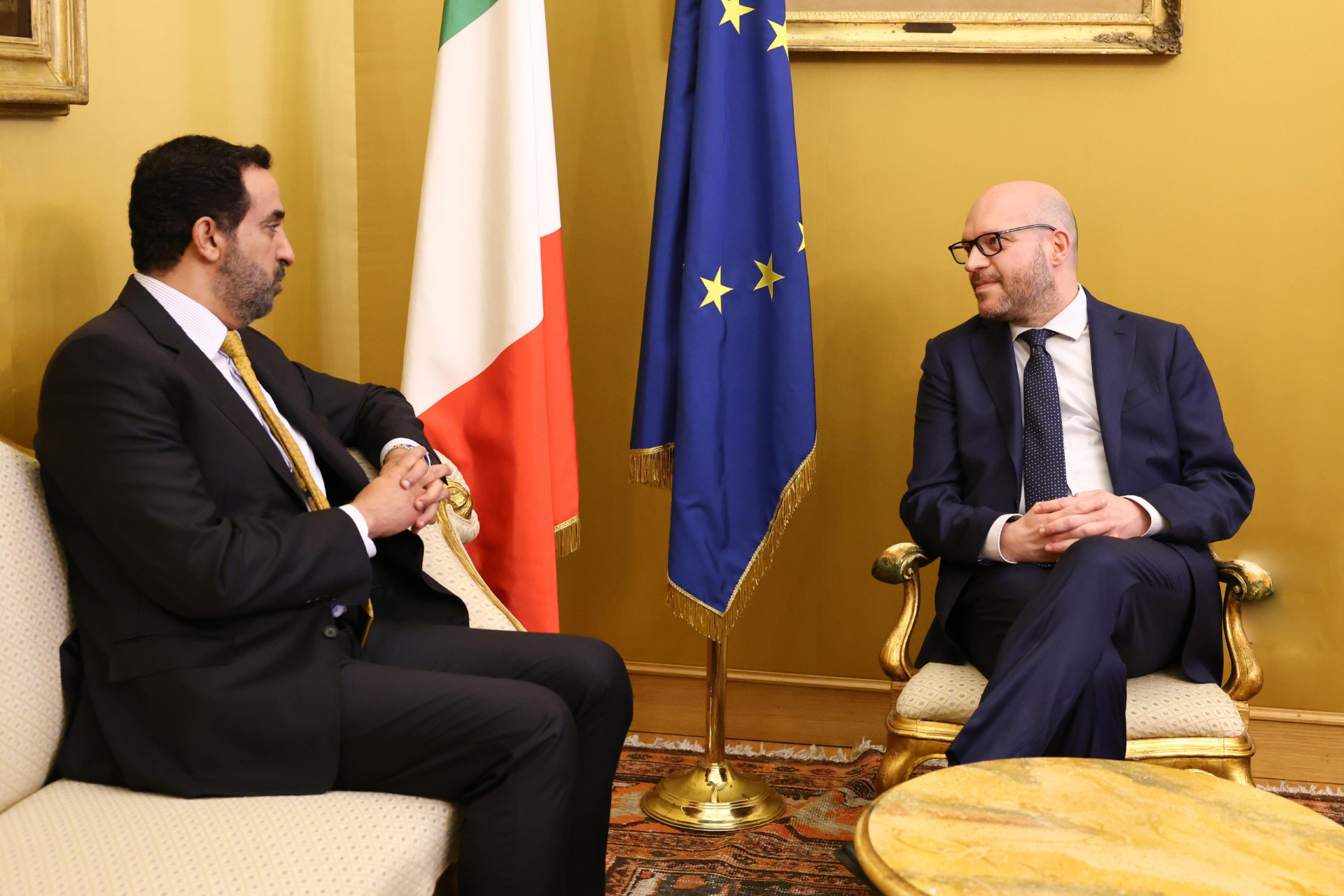 سفير دولة الكويت لدى إيطاليا ناصرالقحطاني يلتقي رئيس مجلس النواب الإيطالي لورينسو فونتانا