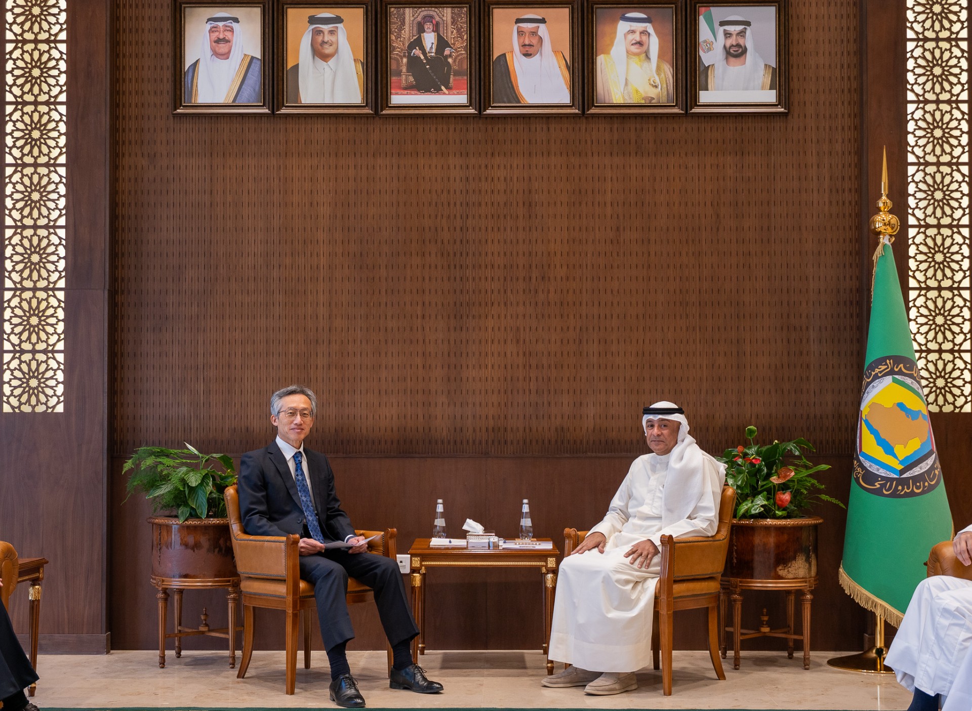 (GCC) Secretary General Jassem Al-Budaiwi with Japanese Ambassador to Saudi Arabia Yasunari Morino