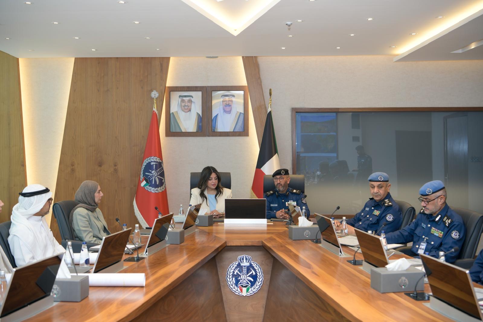 Kuwait Fire Force (KFF) and Kuwait municipality discuss expediting vital projects