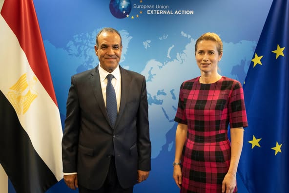 وزير الخارجية والهجرة المصري يلتقي مع الممثلة العليا للشؤون الخارجية والسياسة الأمنية للاتحاد الأوروبي