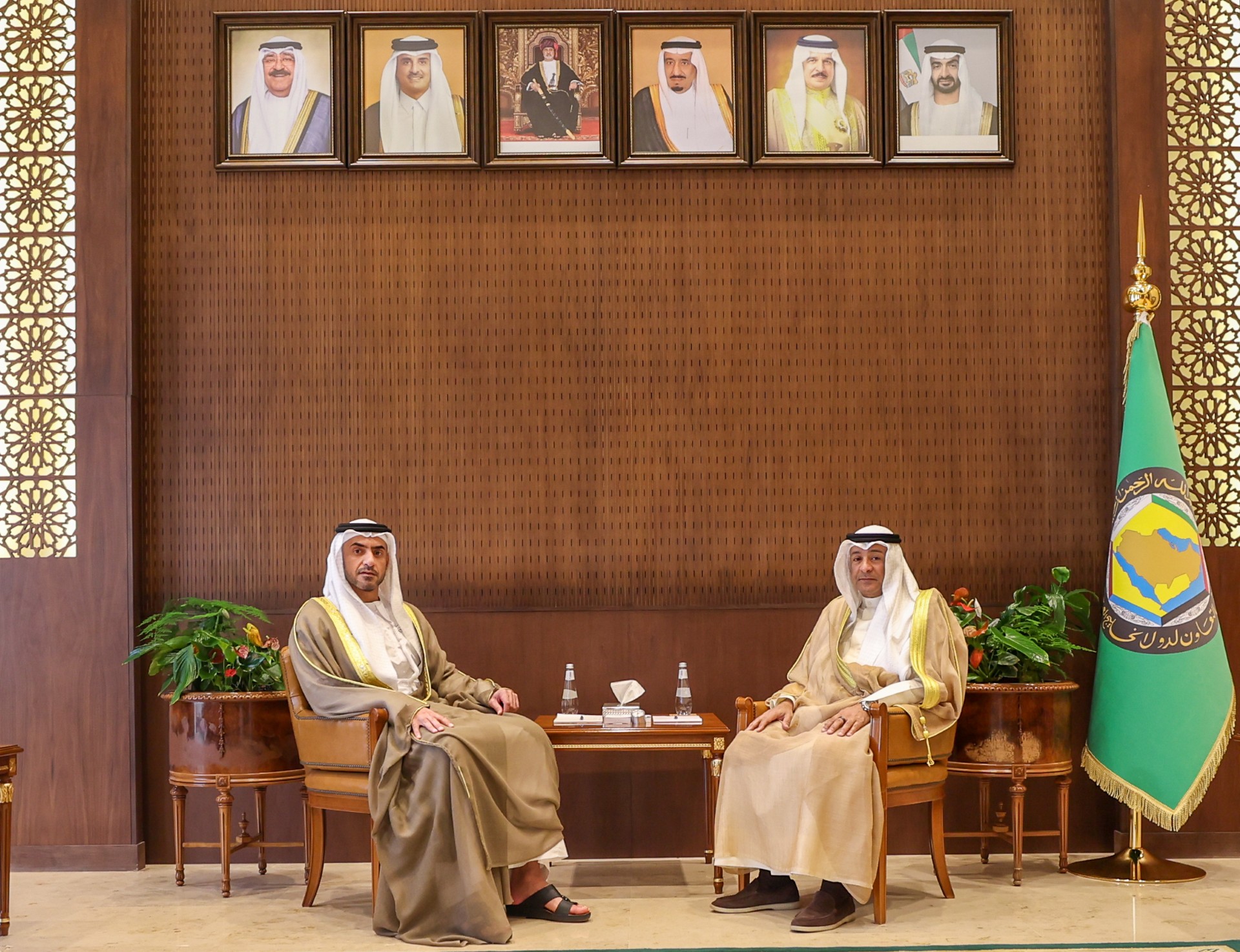 الأمين العام لمجلس التعاون لدول الخليج العربية جاسم البديوي مع سفير دولة الإمارات لدى الرياض الشيخ نهيان بن سيف ال نهيان