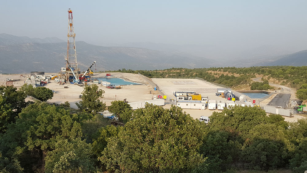 حقل (سرسنك) النفطي بمحافظة دهوك شمال العراق