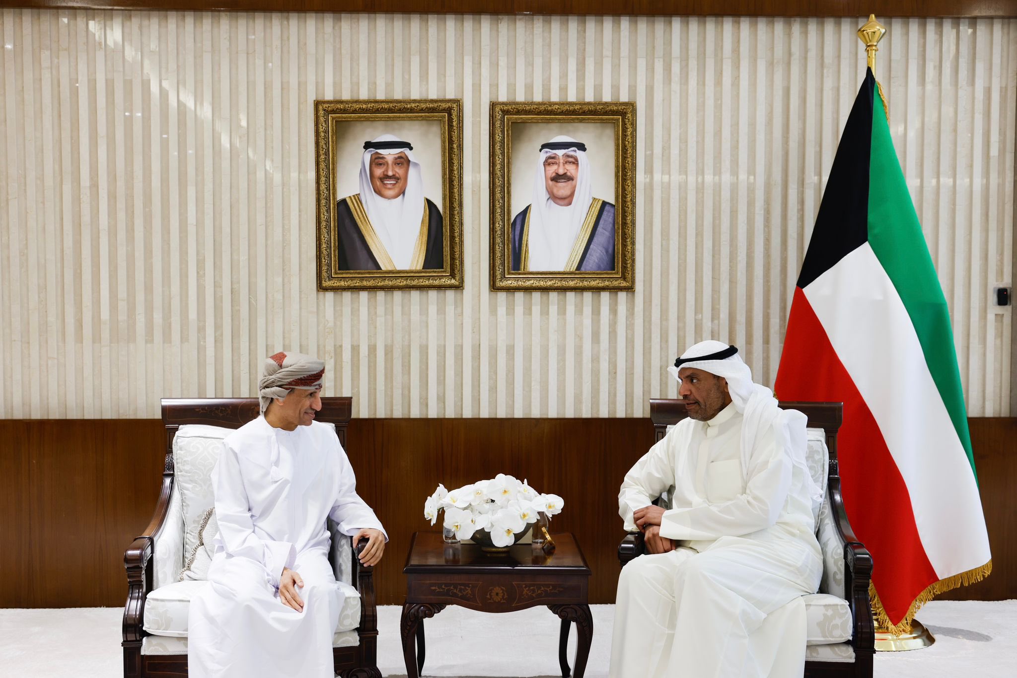وزير الخارجية عبدالله اليحيا يستقبل الممثل الخاص للأمين العام للأمم المتحدة في العراق