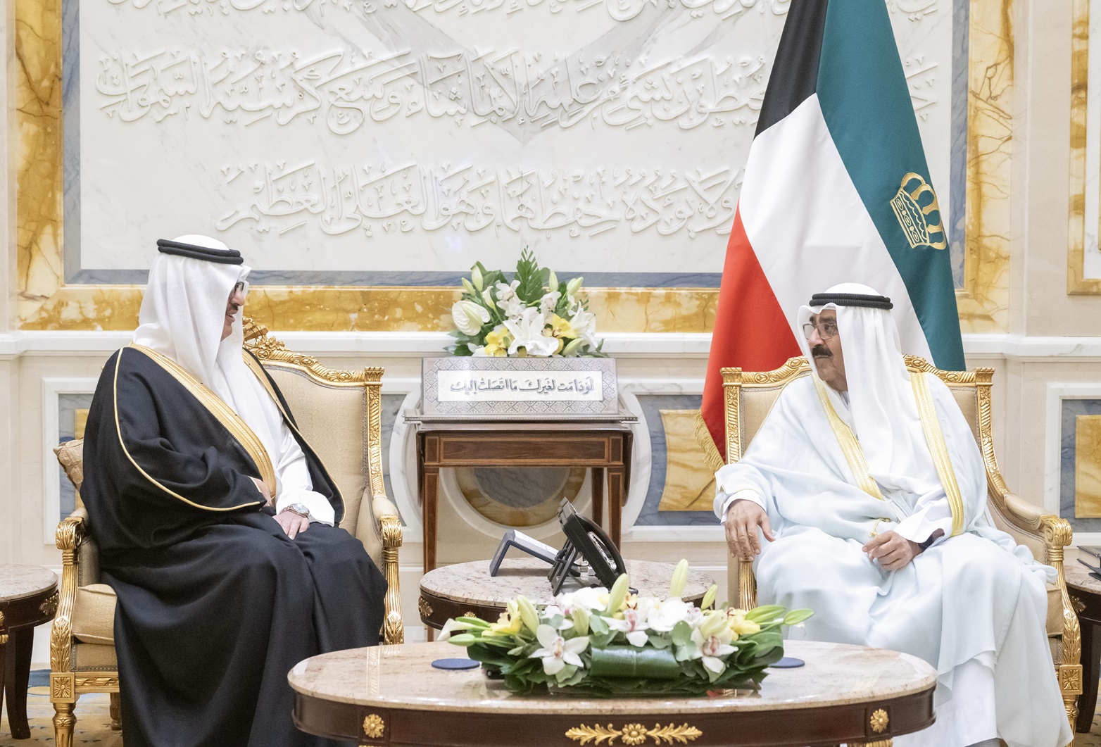 His Highness the Amir Sheikh Meshal Al-Ahmad Al-Jaber Al-Sabah receives Saudi Crown Prince's invite to 2025 FII9 conference