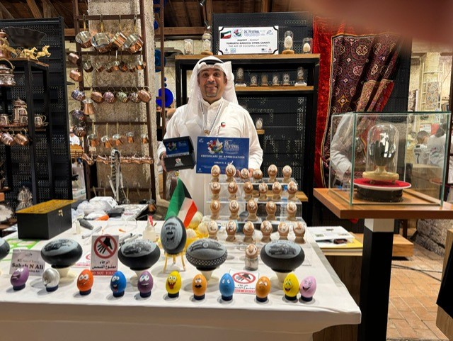 الفنان التشكيلي الكويتي صباح أسد