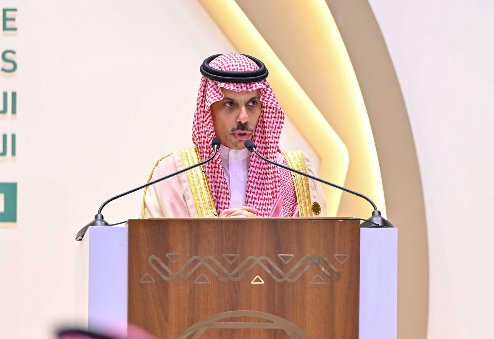 وزير الخارجية السعودي الأمير فيصل بن فرحان