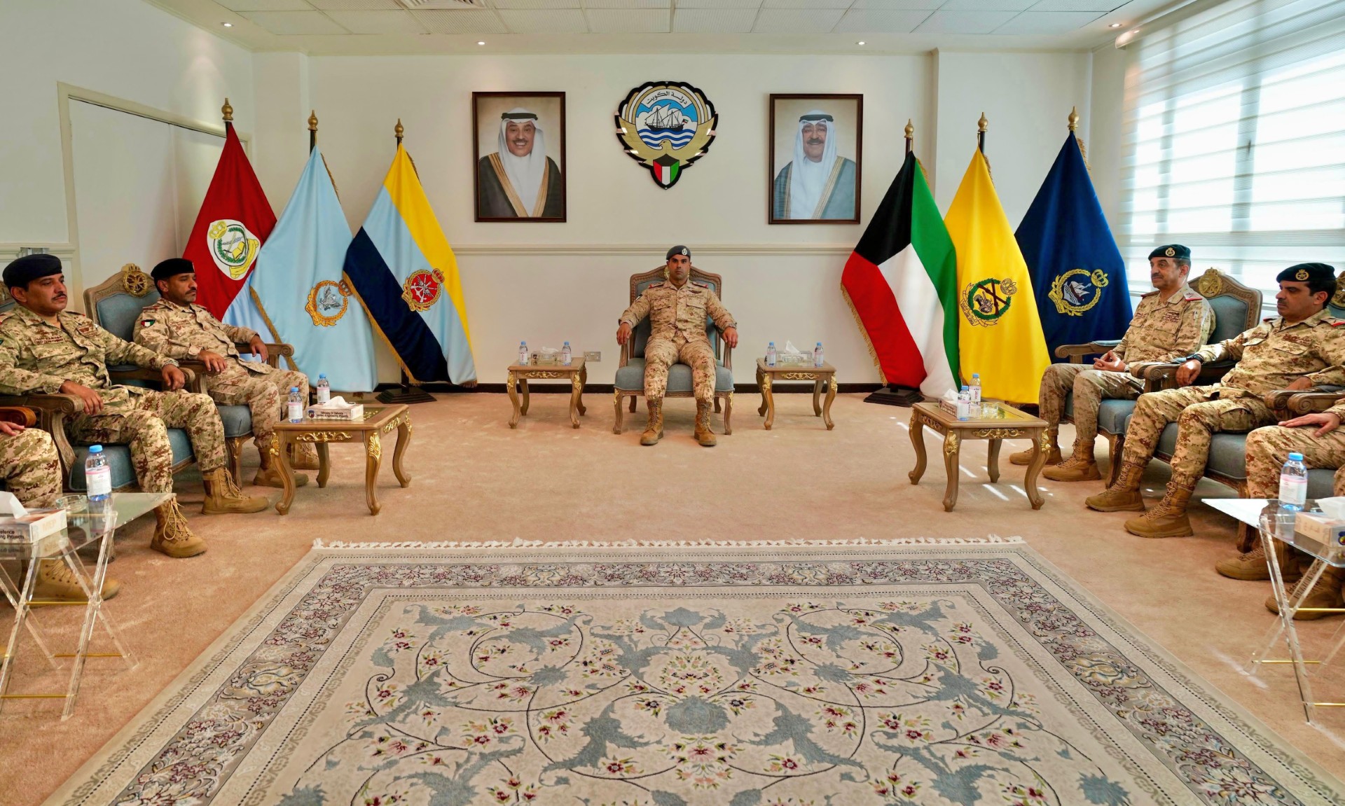 نائب رئيس الأركان العامة للجيش يزور كلية مبارك العبدالله