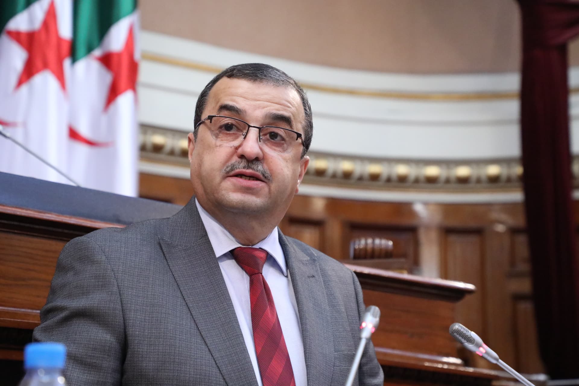 وزير الطاقة الجزائري محمد عرقاب