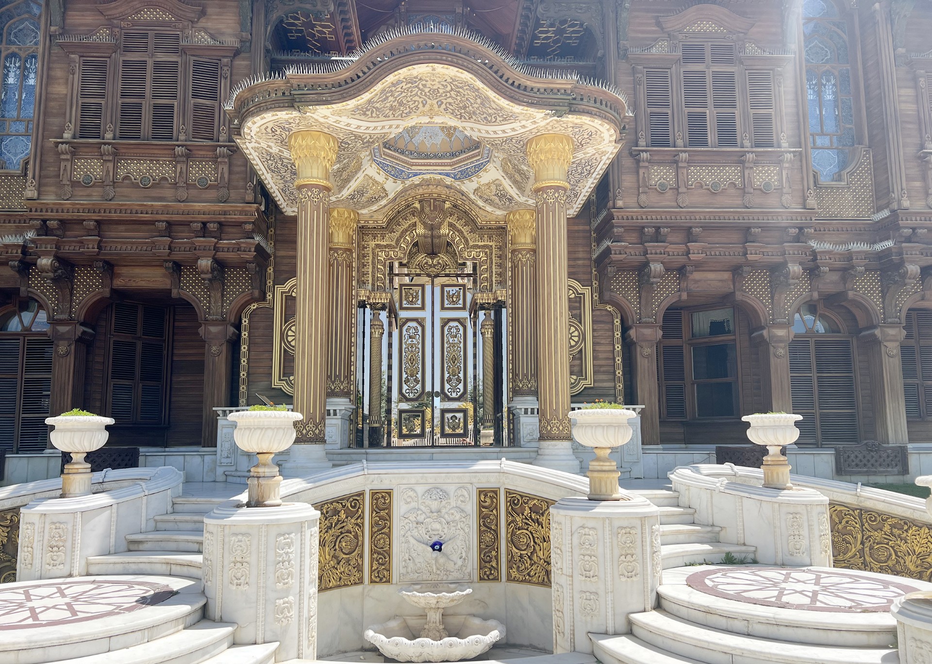 متحف الجناح الذهبي في أنقرة