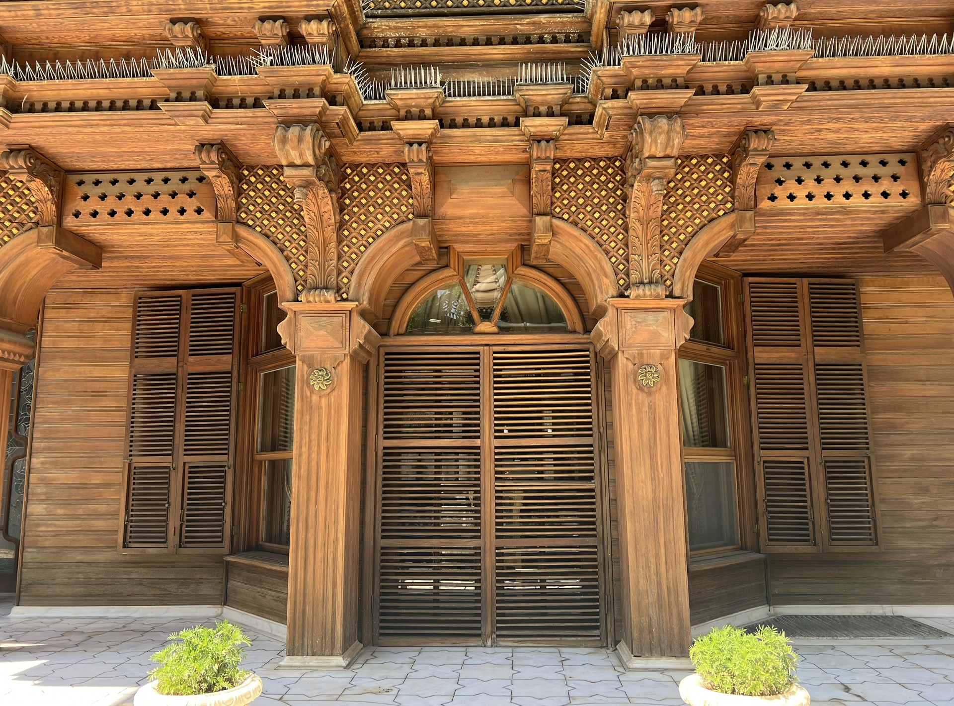 Wooden exterior of the Merik Mansion's Golden Pavilion Museum	