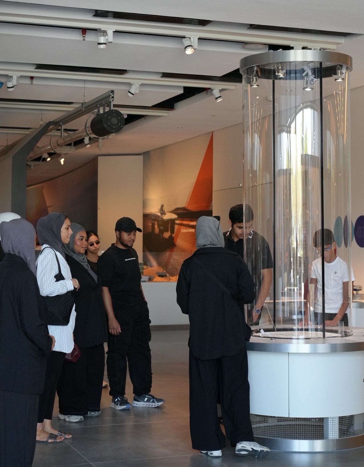 الاطلاع على مرفقات المركز  الشيخ عبدالله السالم الثقافي