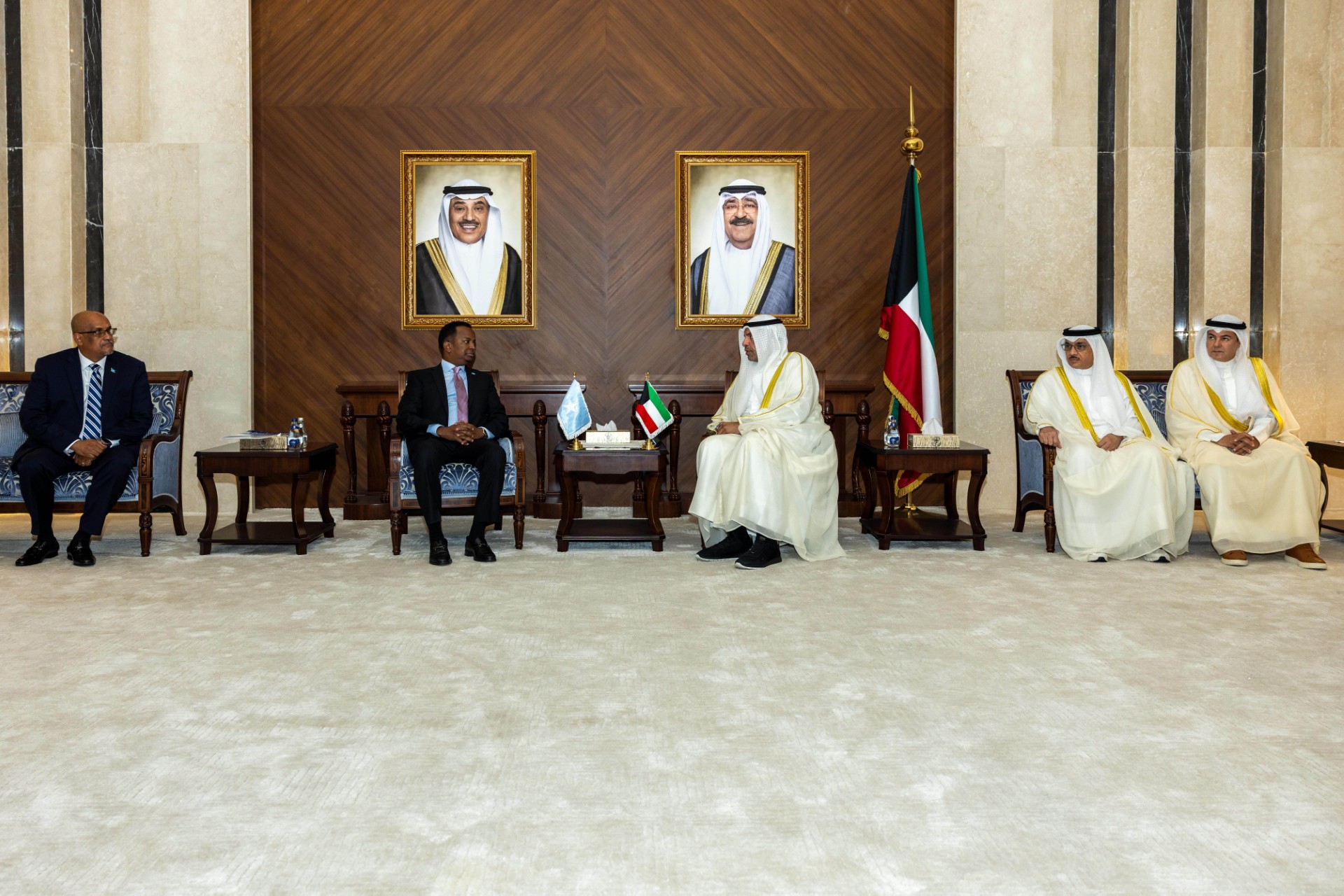 Foreign Minister meets with visiting Somali counterpart 